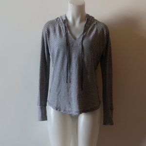 SPLENDID BLUE/WHITE STRIPED HOODED TOP SZ S*